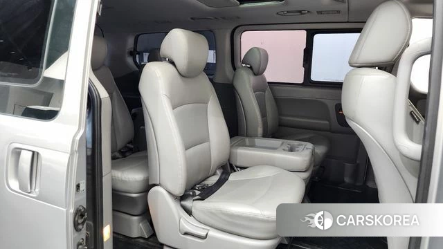 Hyundai The New Grand Starex 2020 Серебристо-серый из Кореи, фото 3