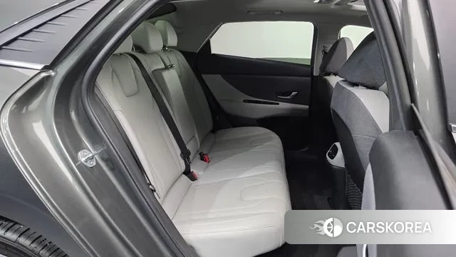 Hyundai Avante Hybrid (CN7) 2023 Серый из Кореи, фото 3