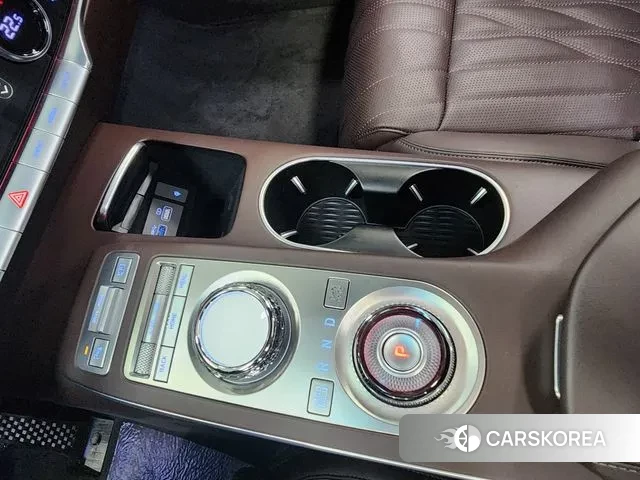 Genesis GV70 2024 Белый из Кореи, фото 3