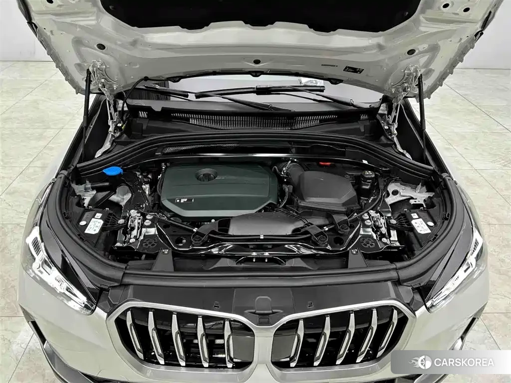 BMW X1 2023 Белый из Китая, фото 3