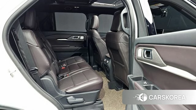 Ford Explorer 6th Generation 2025 Белый из Кореи, фото 3