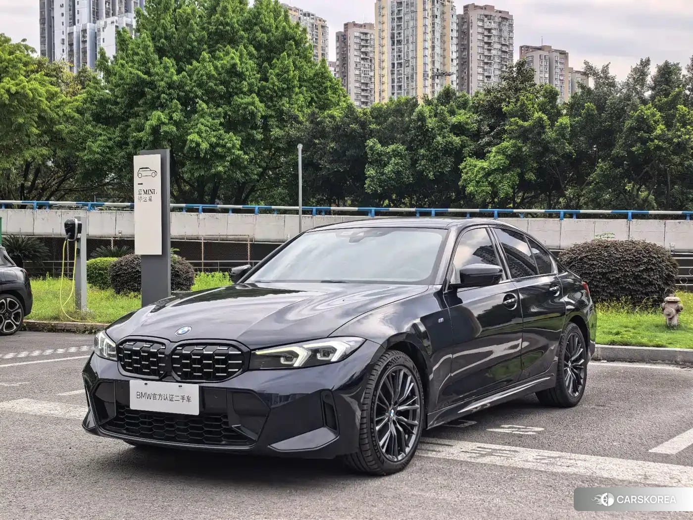 BMW 3 series 2023 Черный из Китая, фото 3
