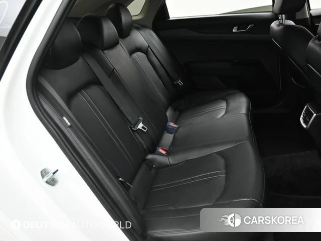 Kia K5 3rd generation 2022 Белый из Кореи, фото 3