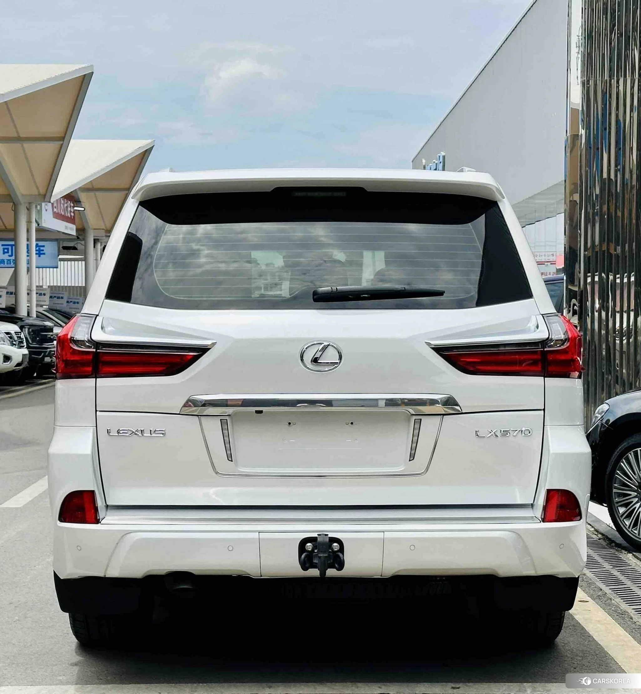 Lexus LX 2022 Белый из Китая, фото 3