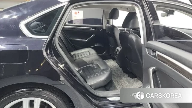 Volkswagen The New Passat 2018 Черный из Кореи, фото 3