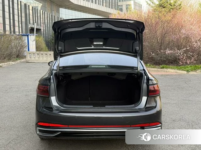 Volkswagen Sagitar 2022 Черный из Китая, фото 3