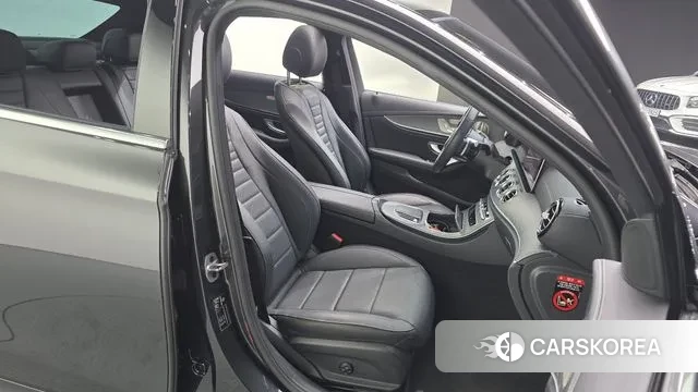 Mercedes-Benz E-Class W213 2022 Серый из Кореи, фото 3