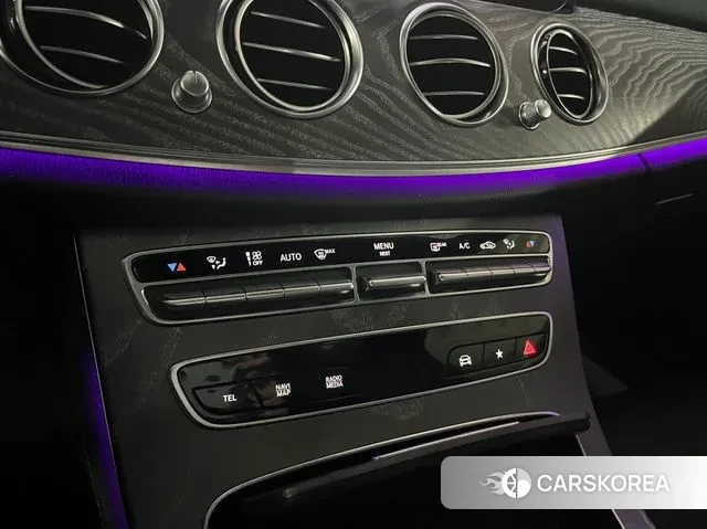 Mercedes-Benz E-Class W213 2021 Черный из Кореи, фото 3