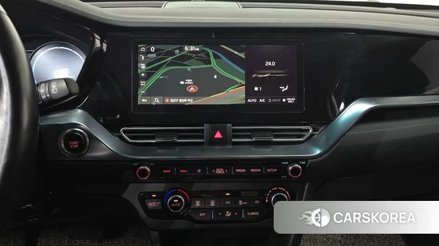 Kia Niro Plus 2022 Белый из Кореи, фото 3