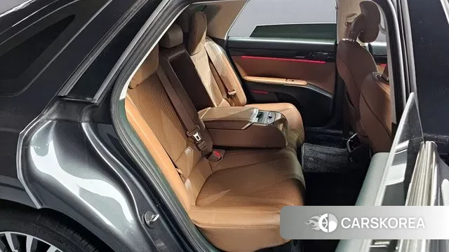 Hyundai Grandeur Hybrid (GN7) 2023 Черный из Кореи, фото 3