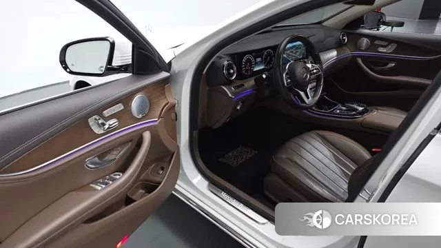 Mercedes-Benz E-Class W213 2019 Белый из Кореи, фото 3