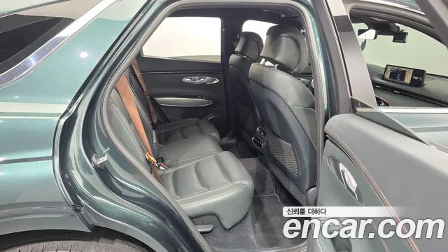 Genesis GV70 2021 Темно-зеленый из Кореи, фото 3