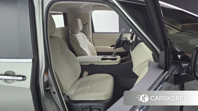 Lexus LM Second Generation 2024 Серый из Кореи, фото 3