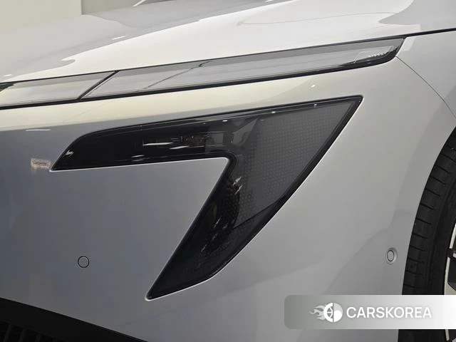 Nissan N7 2025 Серебристо-серый из Китая, фото 3