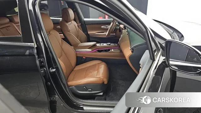 Genesis GV70 2023 Черный из Кореи, фото 3