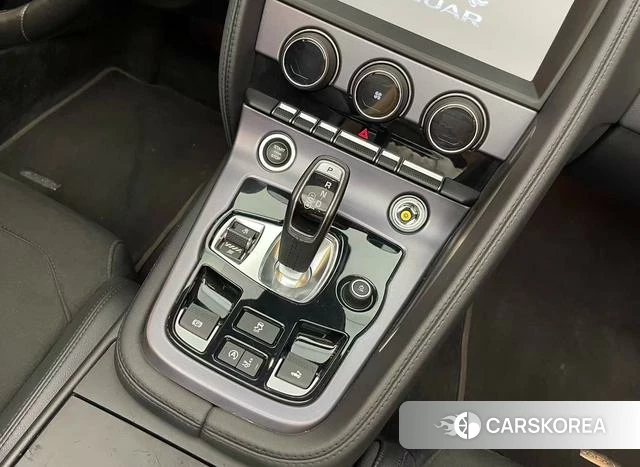 Jaguar F-TYPE 2018 Серебристо-серый из Китая, фото 3