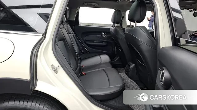 Mini Cooper Clubman 2019 Жемчужный цвет из Кореи, фото 3