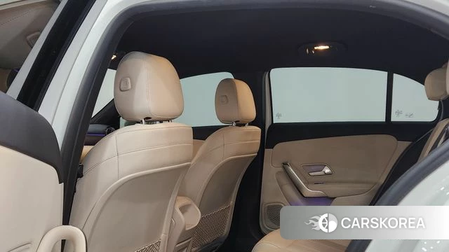 Mercedes-Benz A-Class W177 2022 Белый из Кореи, фото 3