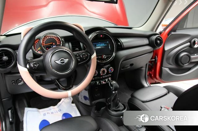 Mini Cooper D 2018 Красный из Кореи, фото 3