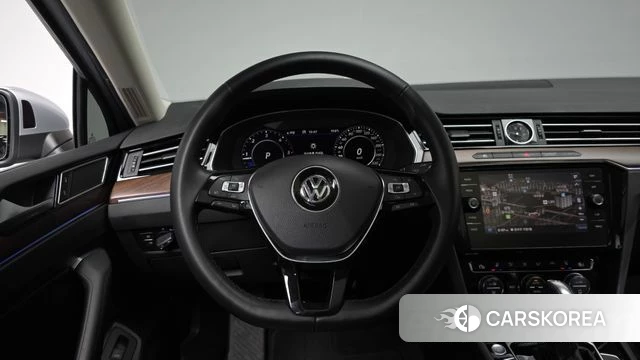 Volkswagen Passat GT (B8) 2018 Серебристо-серый из Кореи, фото 3
