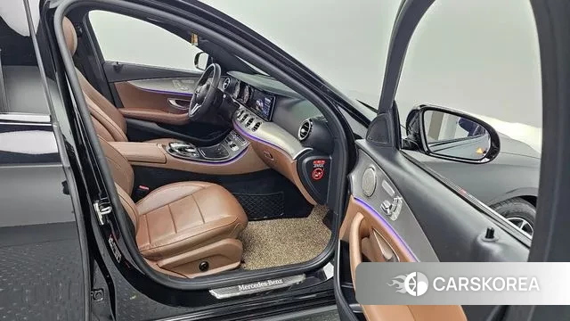 Mercedes-Benz E-Class W213 2020 Черный из Кореи, фото 3