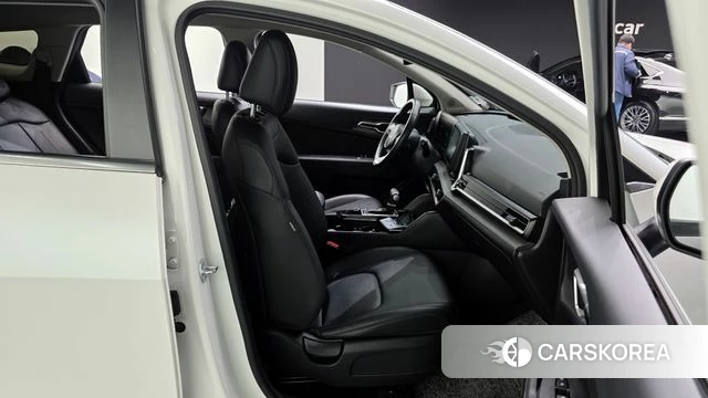 Kia Sportage 5th Generation 2023 Белый из Кореи, фото 3