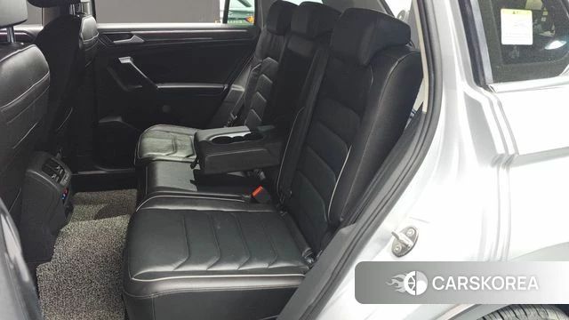 Volkswagen Tiguan second Generation 2022 Серебряный из Кореи, фото 3