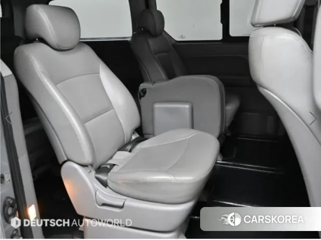 Hyundai The New Grand Starex 2018 Серебряный из Кореи, фото 3