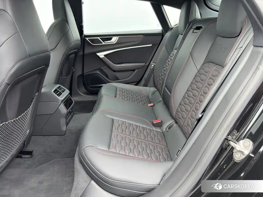 Audi RS 7 2025 Черный из Китая, фото 3
