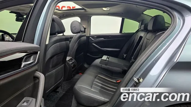 BMW 5 Series (G30) id 2705091 из Кореи 3