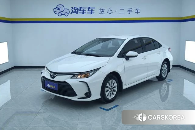 Toyota Corolla 2022 Белый из Китая, фото 3