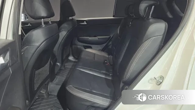 Kia Sportage 4th Generation 2018 Белый из Кореи, фото 3