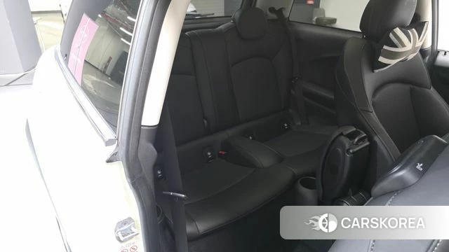 Mini Cooper 2021 Жемчужный цвет из Кореи, фото 3