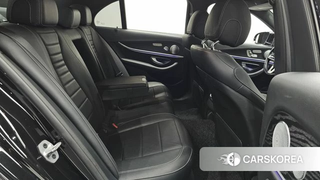 Mercedes-Benz E-Class W213 2018 Черный из Кореи, фото 3