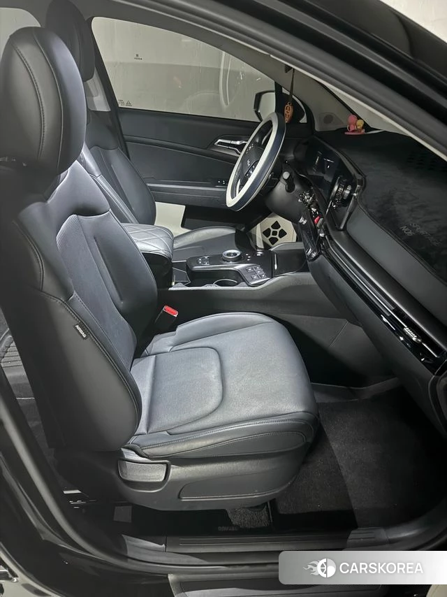 Kia The New Sportage 5th Generation Hybrid 2025 Черный из Кореи, фото 3