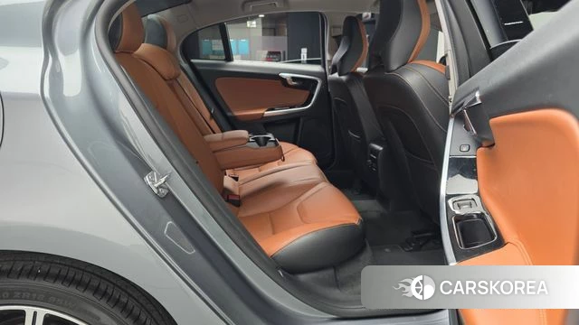 Volvo S60 2018 Серый из Кореи, фото 3