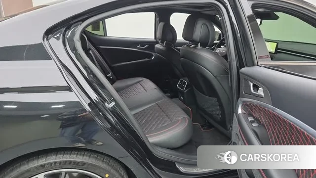 Genesis The New G70 2024 Черный из Кореи, фото 3