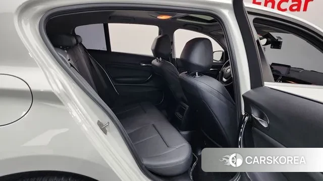 BMW 1 Series (F20) 2019 Белый из Кореи, фото 3