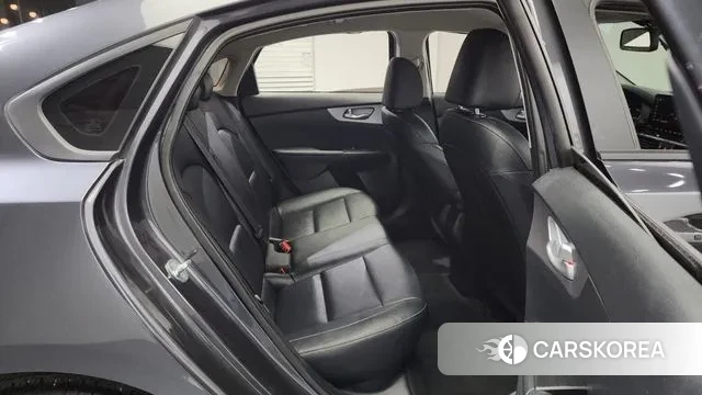 Kia The New K3 2nd generation 2022 Серый из Кореи, фото 3