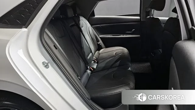 Hyundai The New Avante (CN7) 2024 Белый из Кореи, фото 3