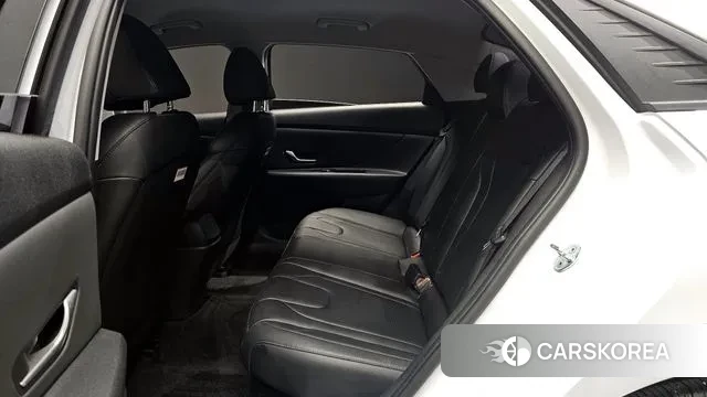 Hyundai Avante Hybrid (CN7) 2022 Белый из Кореи, фото 3