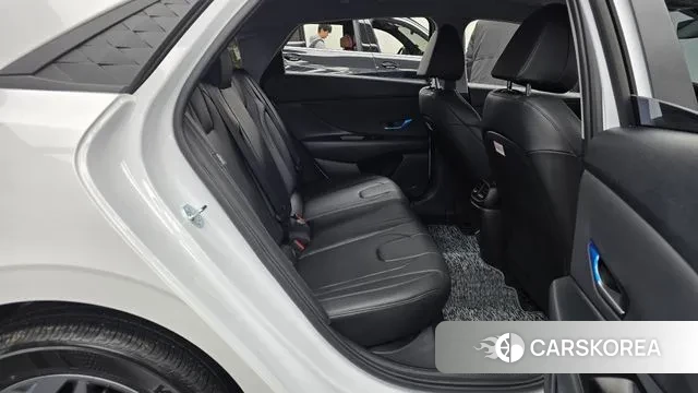 Hyundai The New Avante (CN7) 2025 Белый из Кореи, фото 3