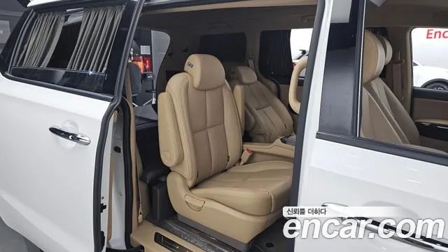 Kia The New Carnival 2018 Белый из Кореи, фото 3