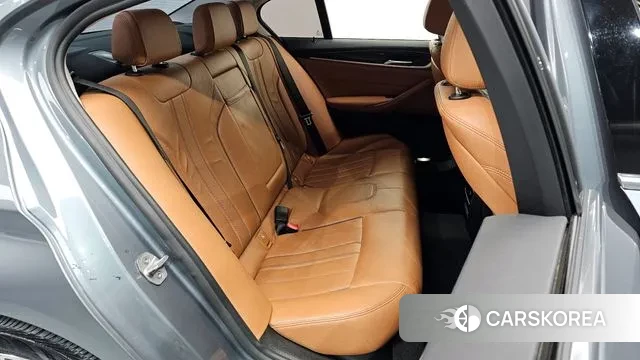 BMW 5 Series (G30) 2018 Серый из Кореи, фото 3