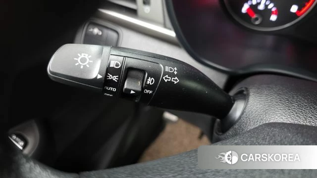 Kia K5 second generation 2018 Белый из Кореи, фото 3