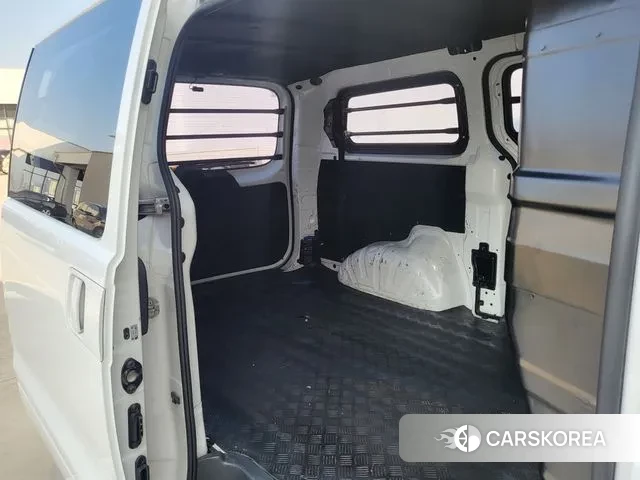 Hyundai The New Grand Starex 2019 Белый из Кореи, фото 3