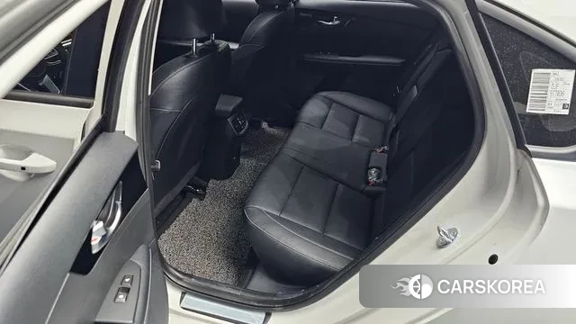 Kia The New K3 2nd generation 2024 Белый из Кореи, фото 3