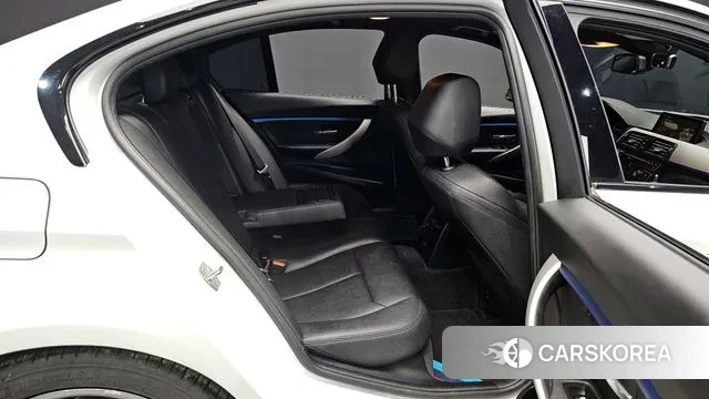 BMW 3 Series (F30) 2018 Белый из Кореи, фото 3