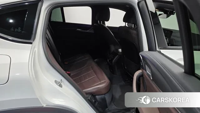 BMW X4 (G02) 2021 Белый из Кореи, фото 3