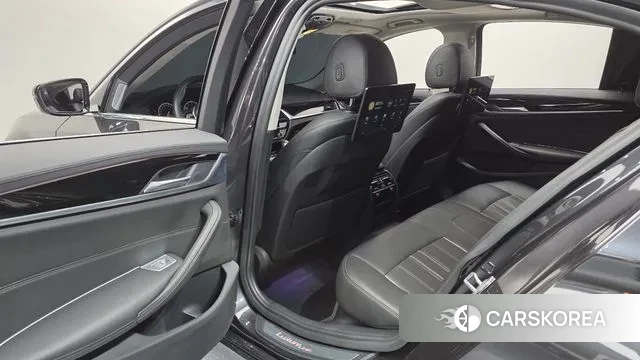 BMW 5 Series (G30) 2019 Серый из Кореи, фото 3